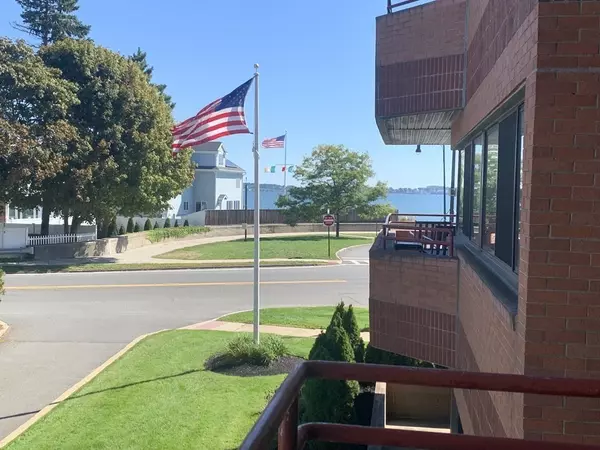 Revere, MA 02151,1 Carey Cir #212