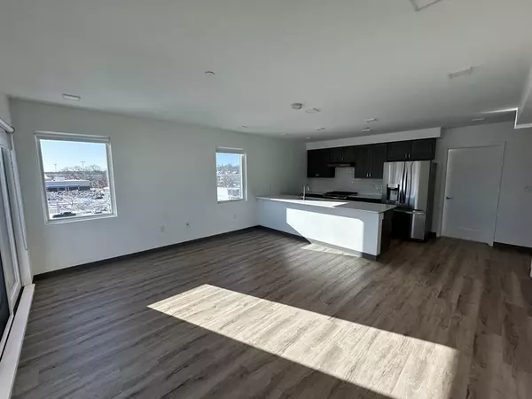 Boston, MA 02136,11 Dana. Ave #207