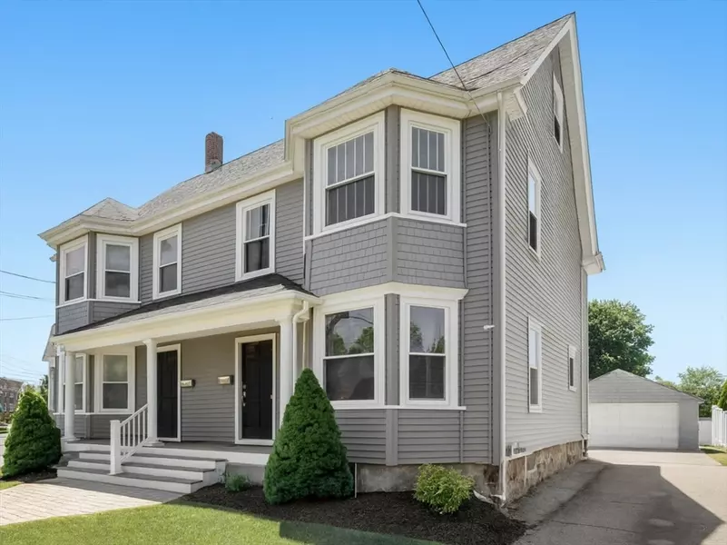 379 Hunnewell St #379, Needham, MA 02494