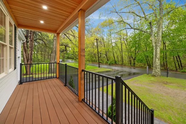 Lynnfield, MA 01940,85 Beaver Avenue