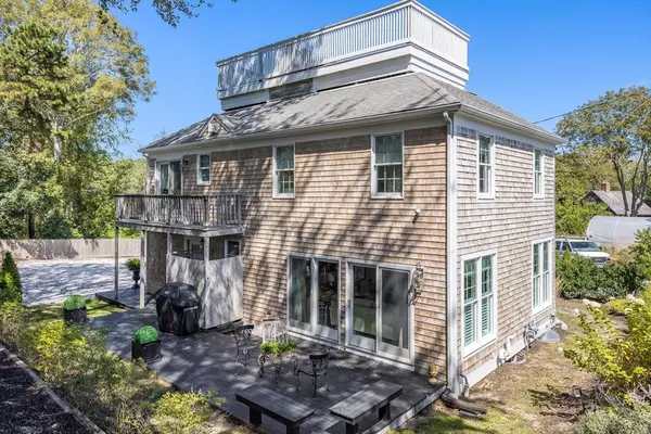 Chatham, MA 02659,15 Sylvan Way