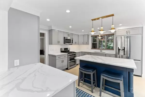 Easton, MA 02356,9 Oak Ridge Drive