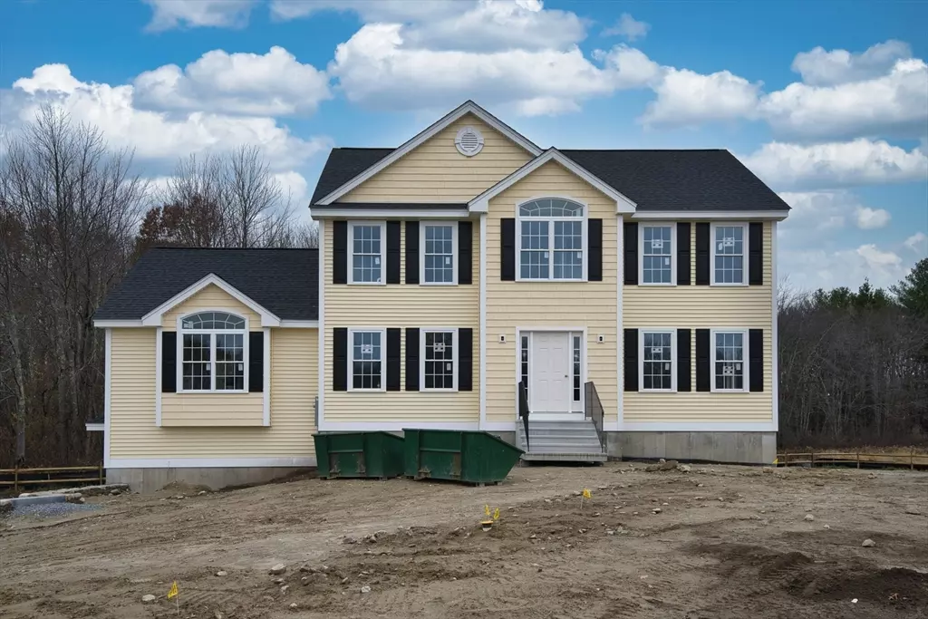 Dracut, MA 01826,20 Esther Way #11