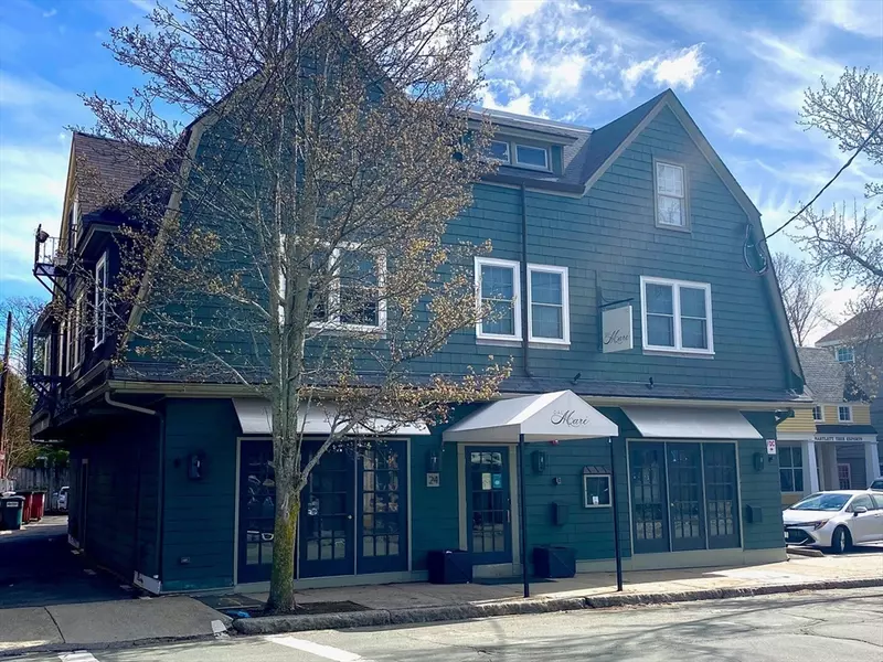 24 West Street #3R, Beverly, MA 01915