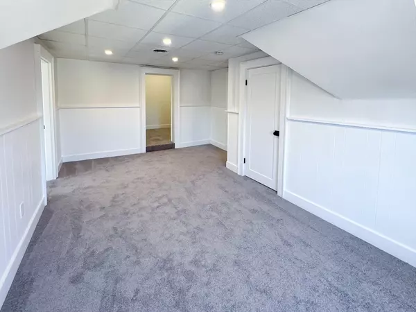 Beverly, MA 01915,24 West Street #3R
