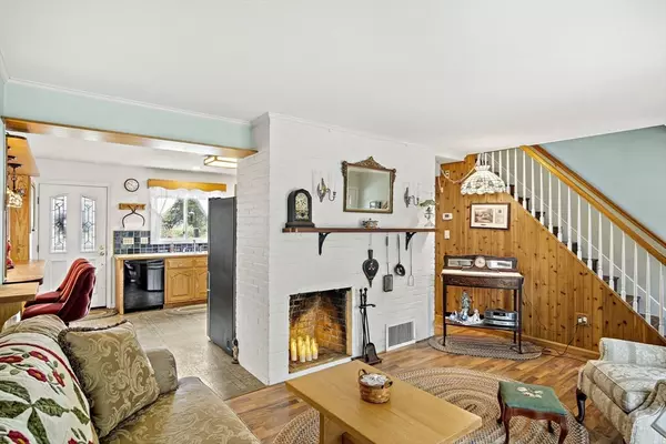 Natick, MA 01760,21 Kelsey Road