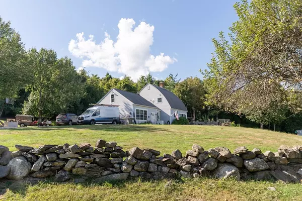 North Brookfield, MA 01535,157 School St