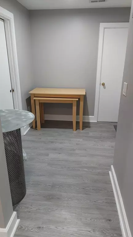 Boston, MA 02121,99 Harrishof St #2