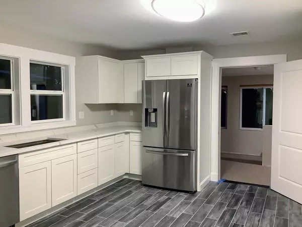 Newton, MA 02466,101-103 Lexington Street #101