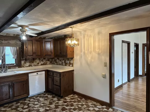 Revere, MA 02151,434 Revere Beach Pkwy #1