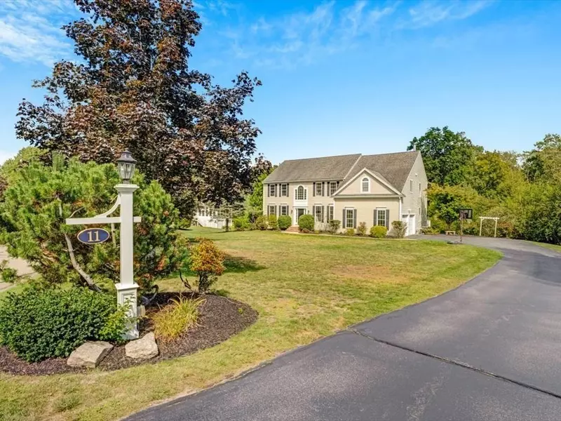 11 Whirty Circle, Hopkinton, MA 01748