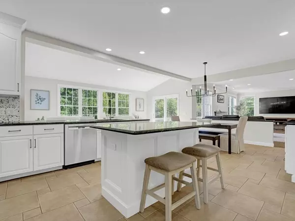 Hopkinton, MA 01748,11 Whirty Circle