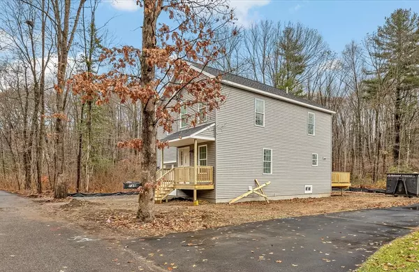 Worcester, MA 01602,148A Tory Fort Ln