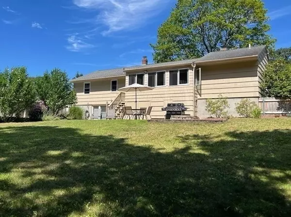 Holden, MA 01520,42 Mark Bradford Drive