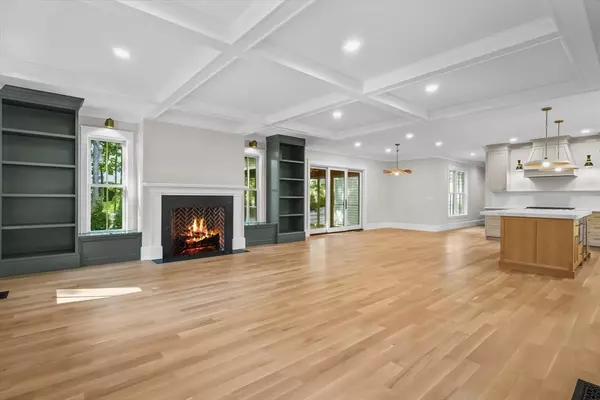 Newburyport, MA 01950,14 A Dexter Lane #1
