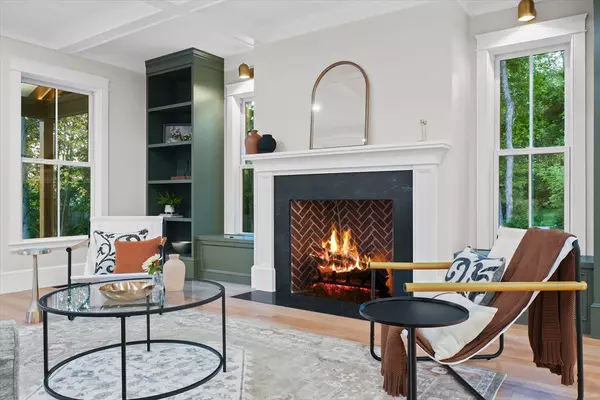 Newburyport, MA 01950,14 A Dexter Lane #1