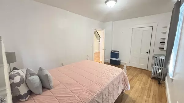 Clinton, MA 01510,109 Oak St