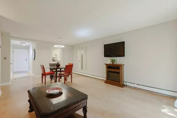Waltham, MA 02451,16 Winter St #43B