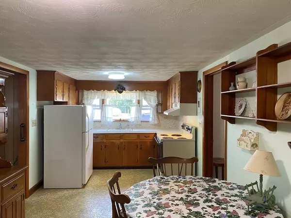 Holbrook, MA 02343,55 Border Rd