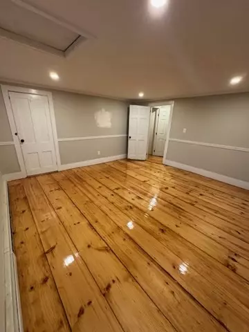 West Bridgewater, MA 02379,368 North Elm St #2