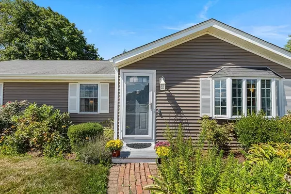 Seekonk, MA 02771,5 George St