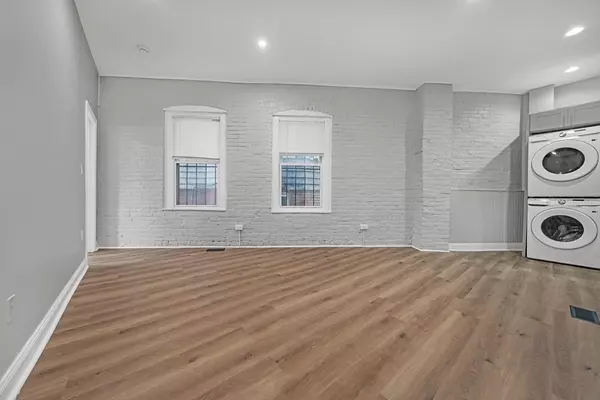Boston, MA 02115,858 Huntington Ave #1