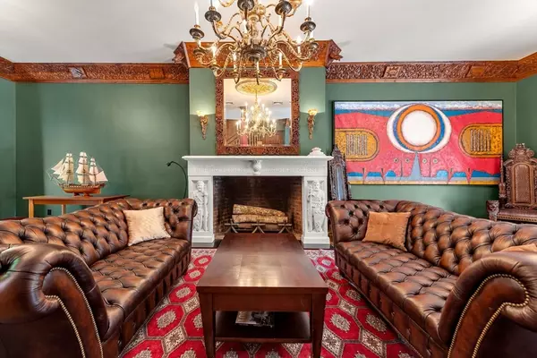 Boston, MA 02118,218 W Springfield Street