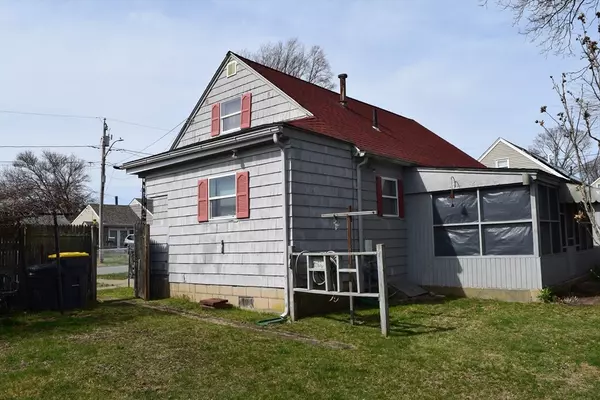 Somerset, MA 02725,34 Doolittle Ct