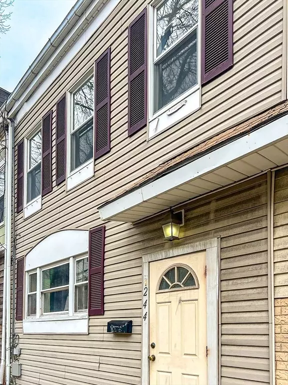 Boston, MA 02128,244 Everett Street #244