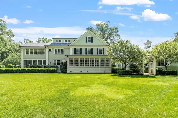 Concord, MA 01742,76 Red Coat Ln