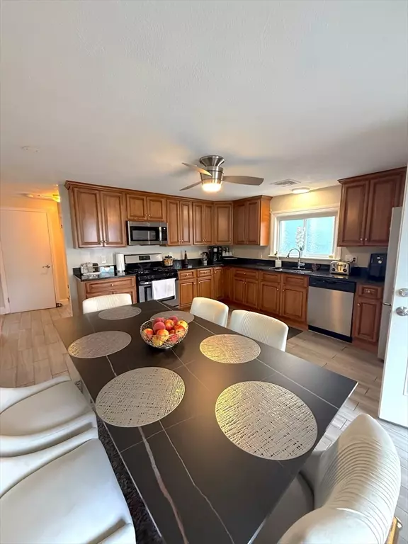 Everett, MA 02149,103 Swan Street