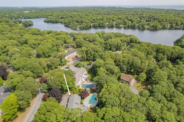 Barnstable, MA 02632,5 Sachem Dr