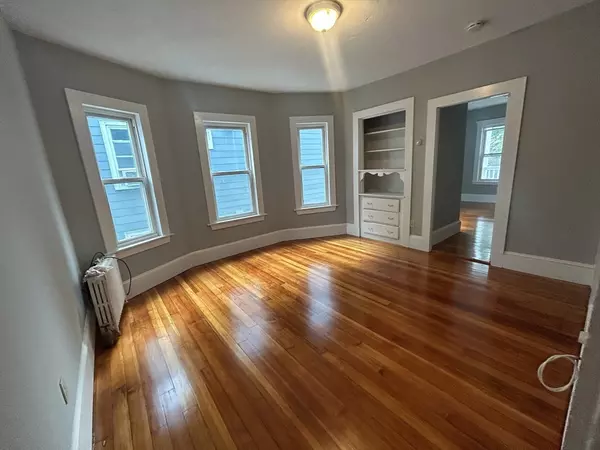 Somerville, MA 02144,82 Conwell Avenue #2