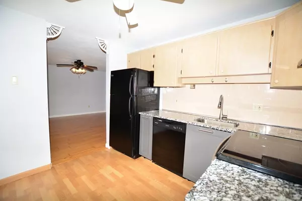 Westborough, MA 01581,9-B Mayberry Drive #1