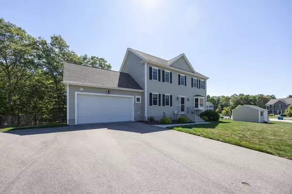 Blackstone, MA 01504,11 Willow Brook Ln