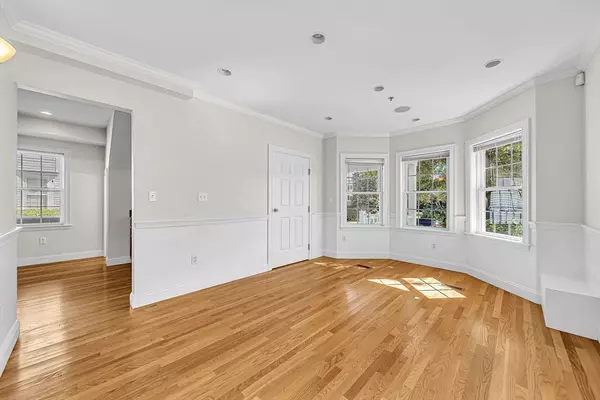 Needham, MA 02492,1315 Highland Avenue #1