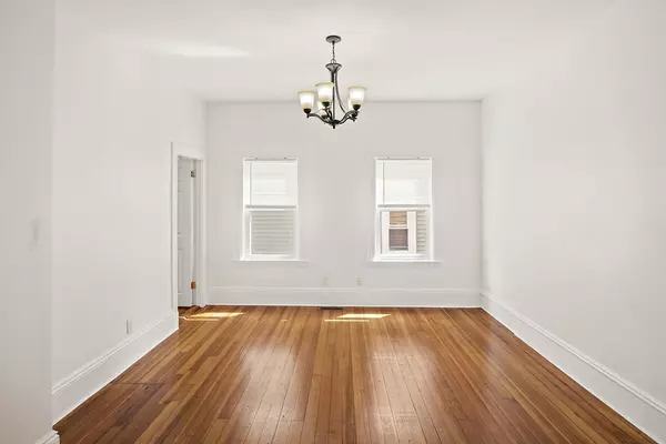 Everett, MA 02149,167 Jefferson Ave #1