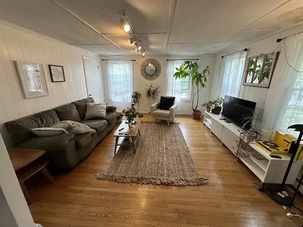 Cambridge, MA 02139,18 Tremont Street #2