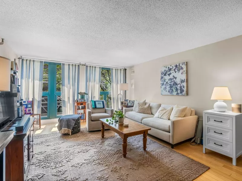 42 8th St #5312, Boston, MA 02129