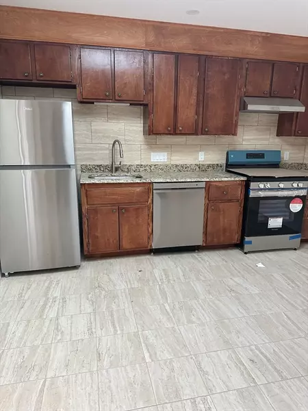 100 Broadway #1, Revere, MA 02151