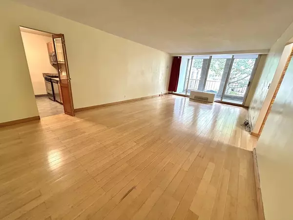 Brookline, MA 02445,99 Pond Ave #310