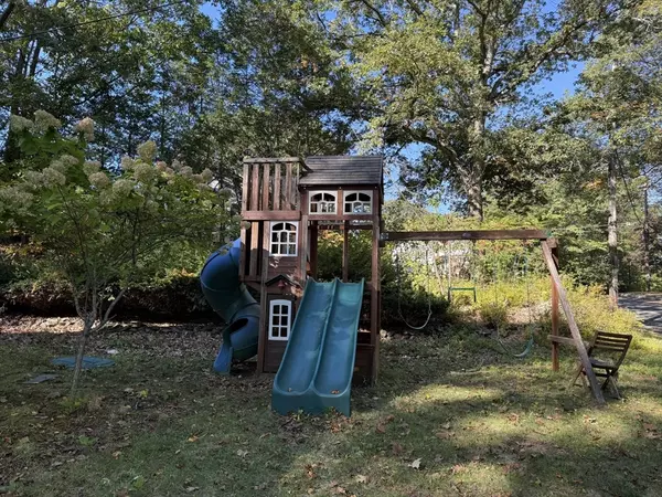 Winchester, MA 01890,25 Berkshire Dr