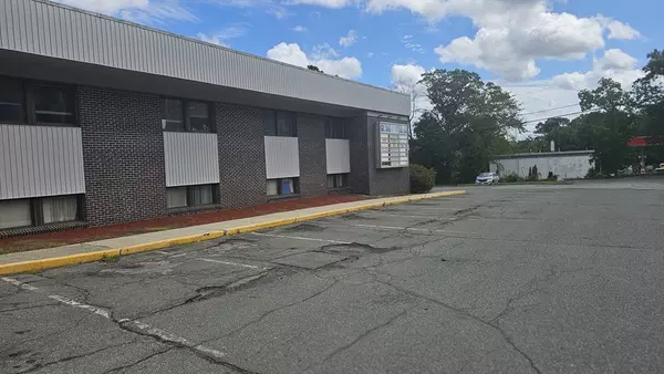 Stoughton, MA 02072,966 Park Street #B7