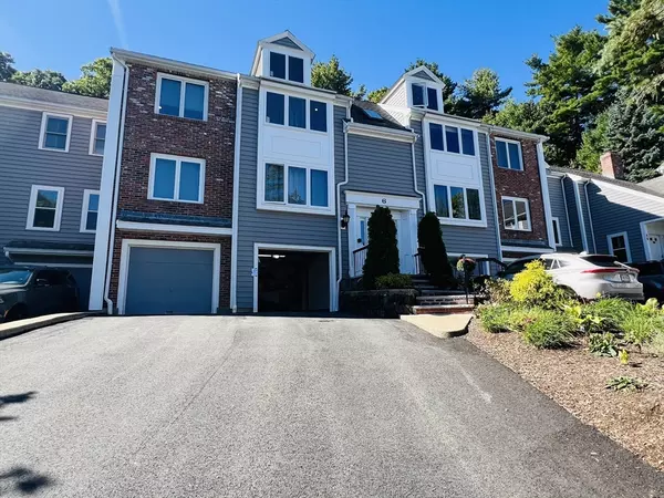 Canton, MA 02021,84 Walpole St #6E