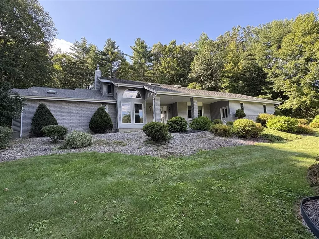 Ludlow, MA 01056,321 Westerly Cr