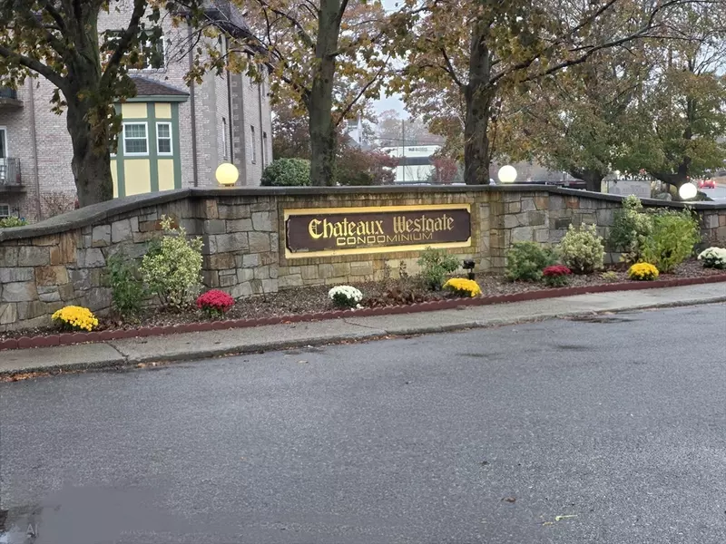 116 Oak Lane #12, Brockton, MA 02301