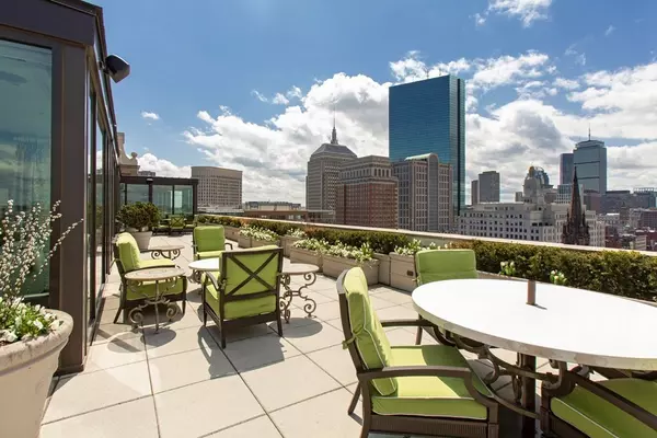 Boston, MA 02116,2 Commonwealth #PH 3/4