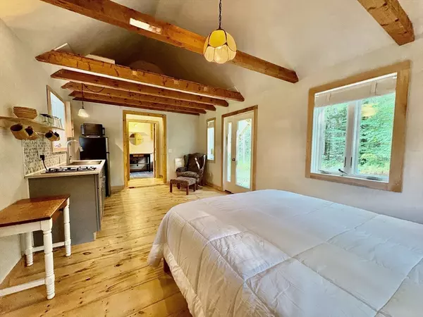 Plainfield, MA 01070,91 Summit St