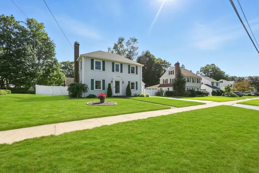 95 Field Rd, Longmeadow, MA 01106