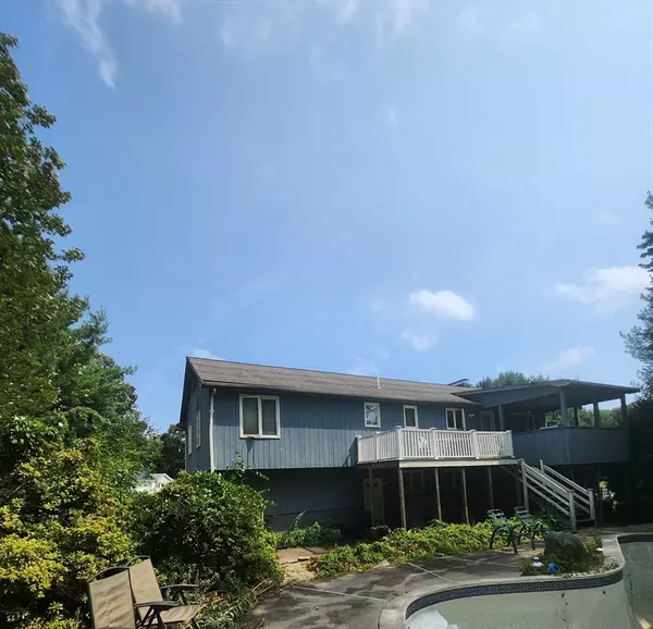 Stoughton, MA 02072,40 Hollytree Rd